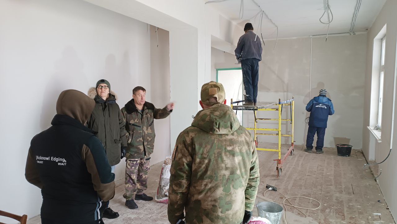 Идет ремонт Новоданиловского дома культуры.