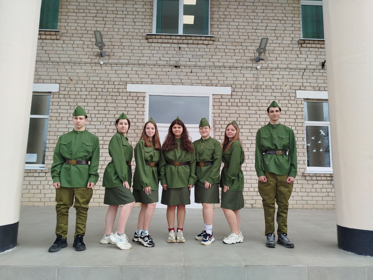 Муниципальное казённое учреждение «Акимовская централизованная клубная система» продолжает поступать необходимая техника и костюмы..