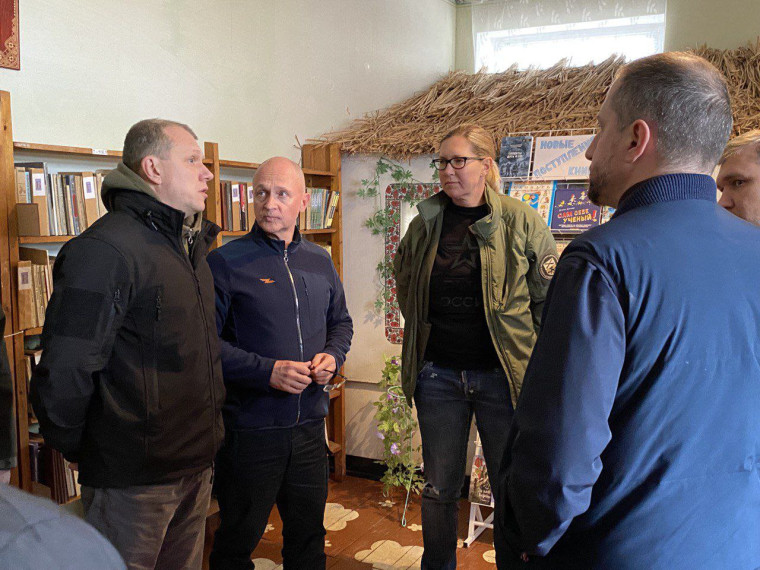 Акимовский район посетил Сергей Кириенко. Акимовский район посетил Сергей Кириенко.